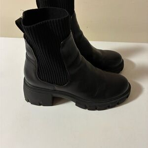 Steve Madden Black Women's Chelsea Ankle Boots